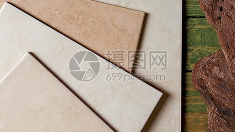 抛光砖与亮光砖：哪个更容易刮花？揭秘防滑与耐磨的秘密**